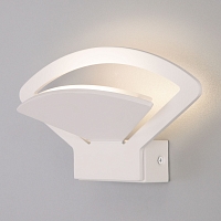 Настенный светодиодный светильник Elektrostandard Pavo MRL LED 1009 4690389136665